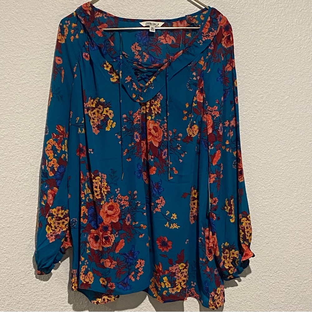 NWT Pioneer Woman Lace Up Neck. Floral print. Size XXL.